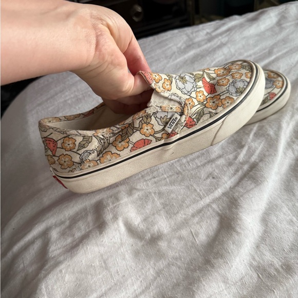 Vans Women's Floral Slip-On Sneakers - Picture 5 of 6
